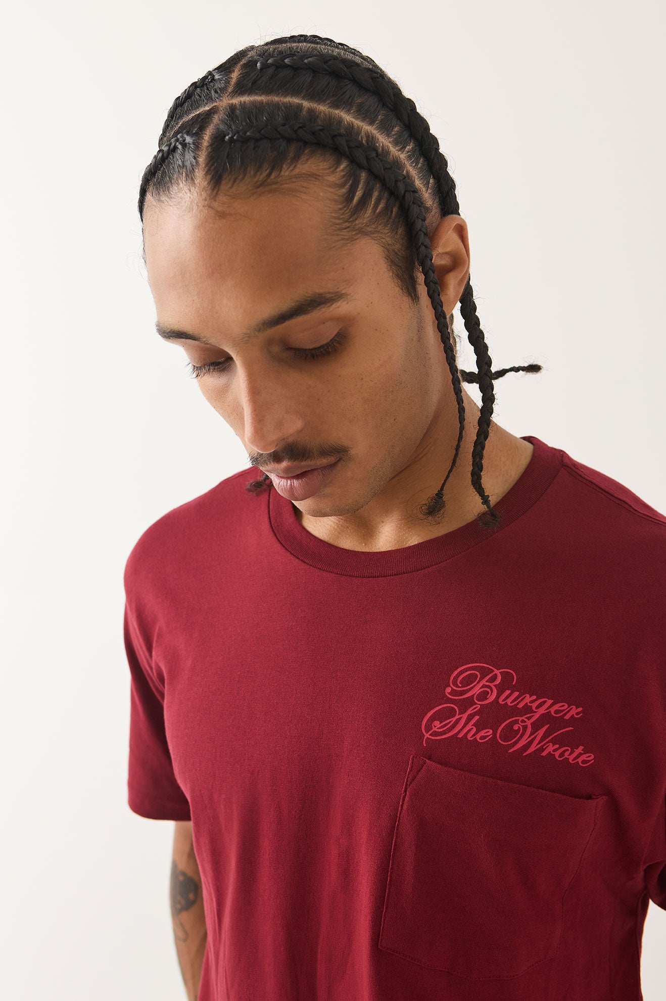 BURGER SHE WROTE POCKET TEE - BURGUNDY