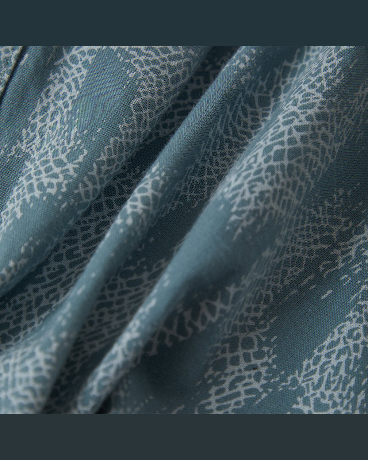 CHARTER PRINT S/S WVN - TROOPER CRACKLE PAINT