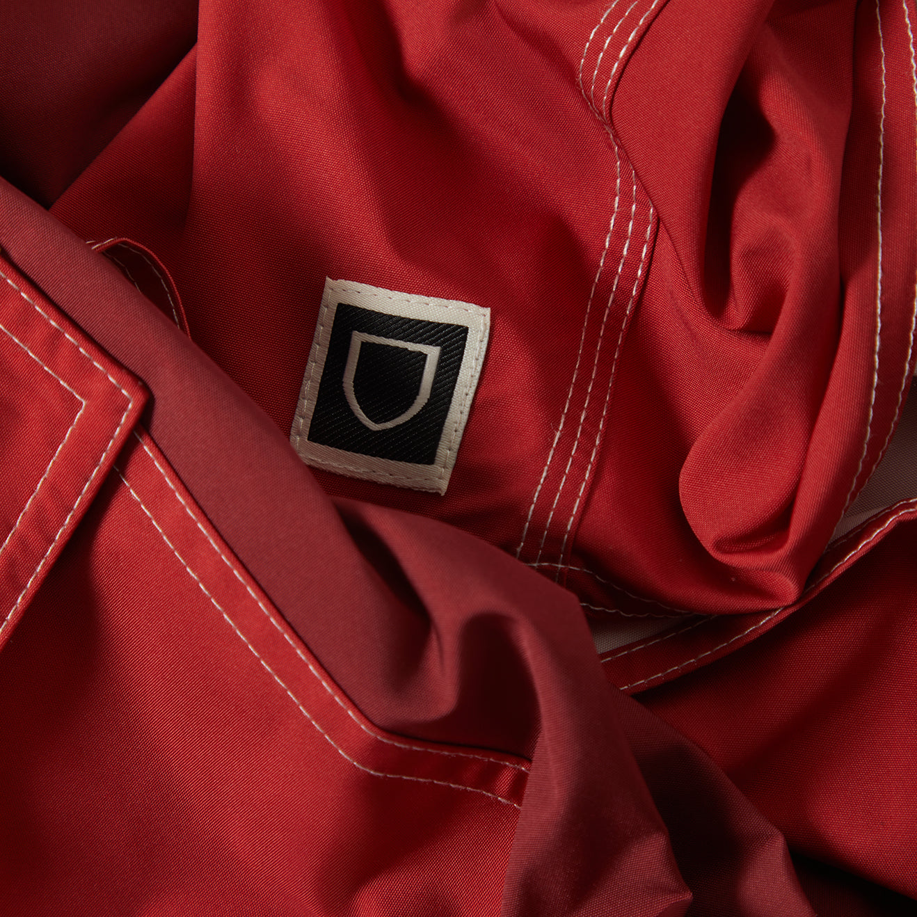 CLASSIC TRUNK 17" - ADRENALINE RUSH/ROBUST RED