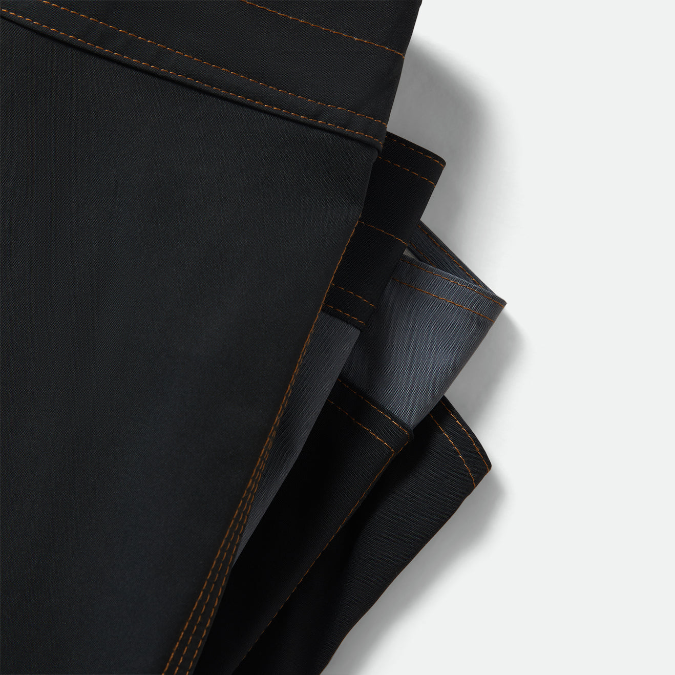 CLASSIC TRUNK 17" - BLACK/FUTURE GREY