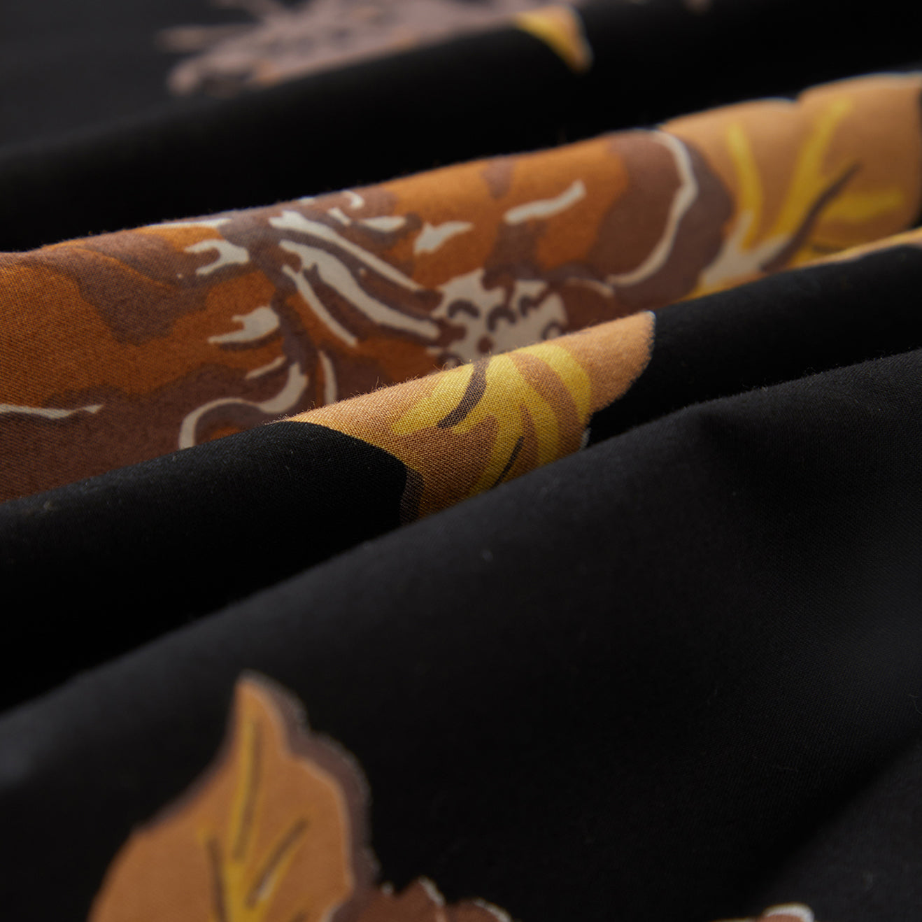 CRU PRINT S/S WVN-WASHED BLACK/CHARCOAL FLORAL
