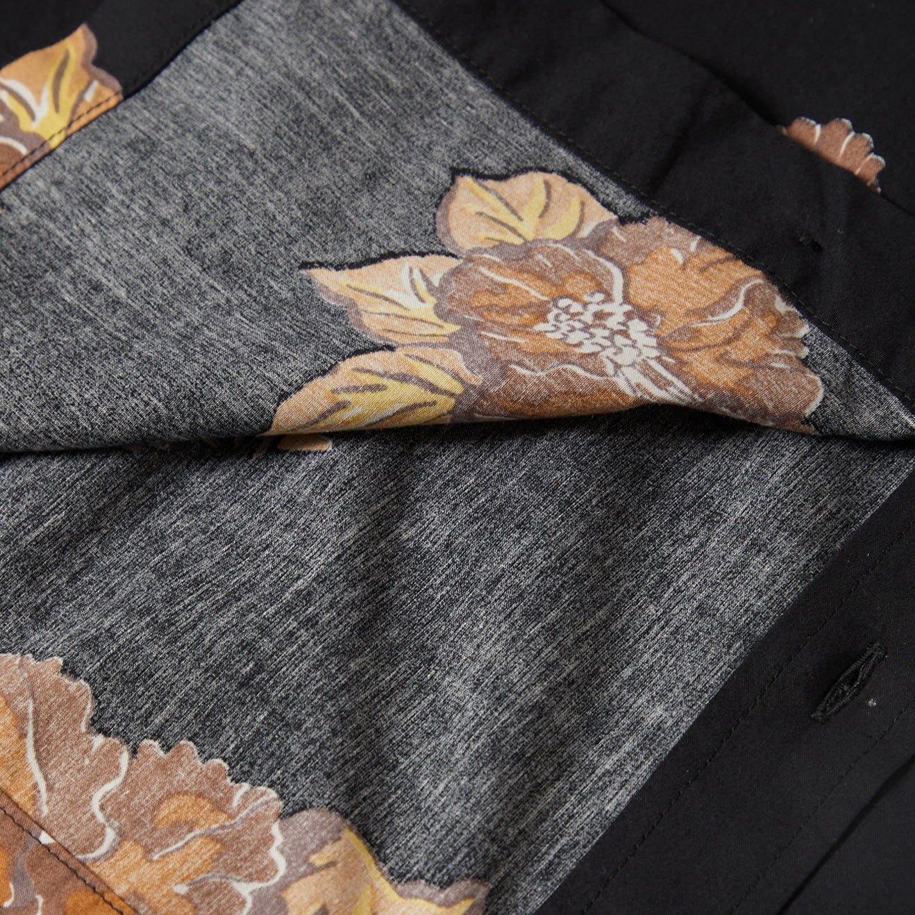 CRU PRINT S/S WVN-WASHED BLACK/CHARCOAL FLORAL