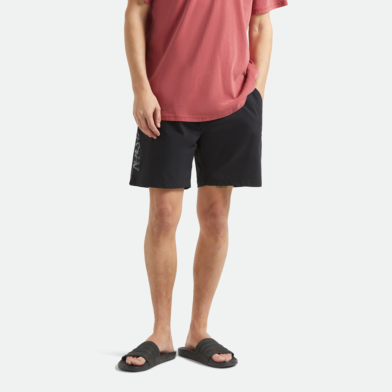 EVERYDAY HYBRID SHORT 7" - BLACK/WHITE