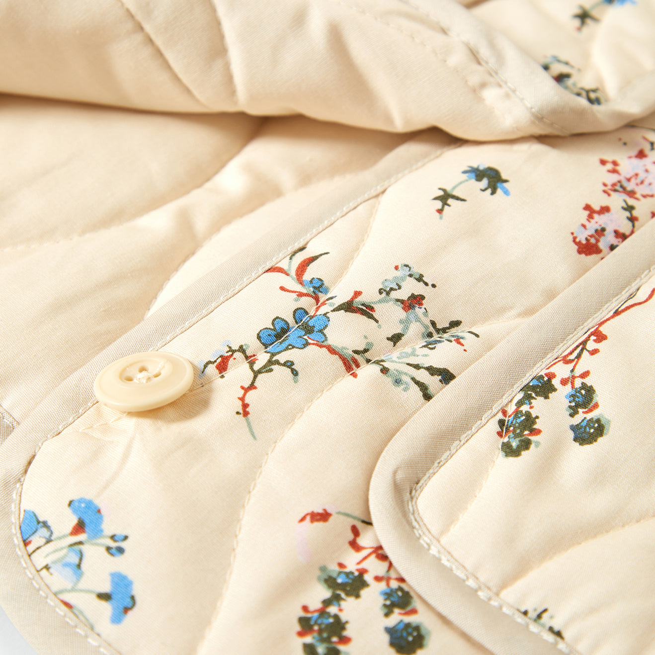 FIELD FLORAL QUILTED VEST - WHITECAP/HAZELNUT/DITSY FLORAL