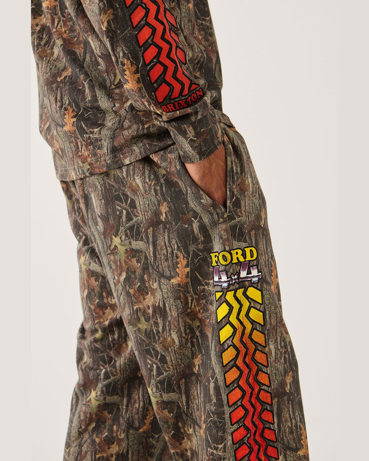 FORD 4X4 CHROME SWEATPANT - BOXWOOD GREEN
