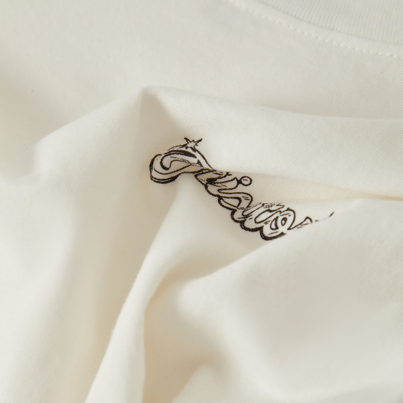 PINNED SLIM CREW TEE - OFF WHITE