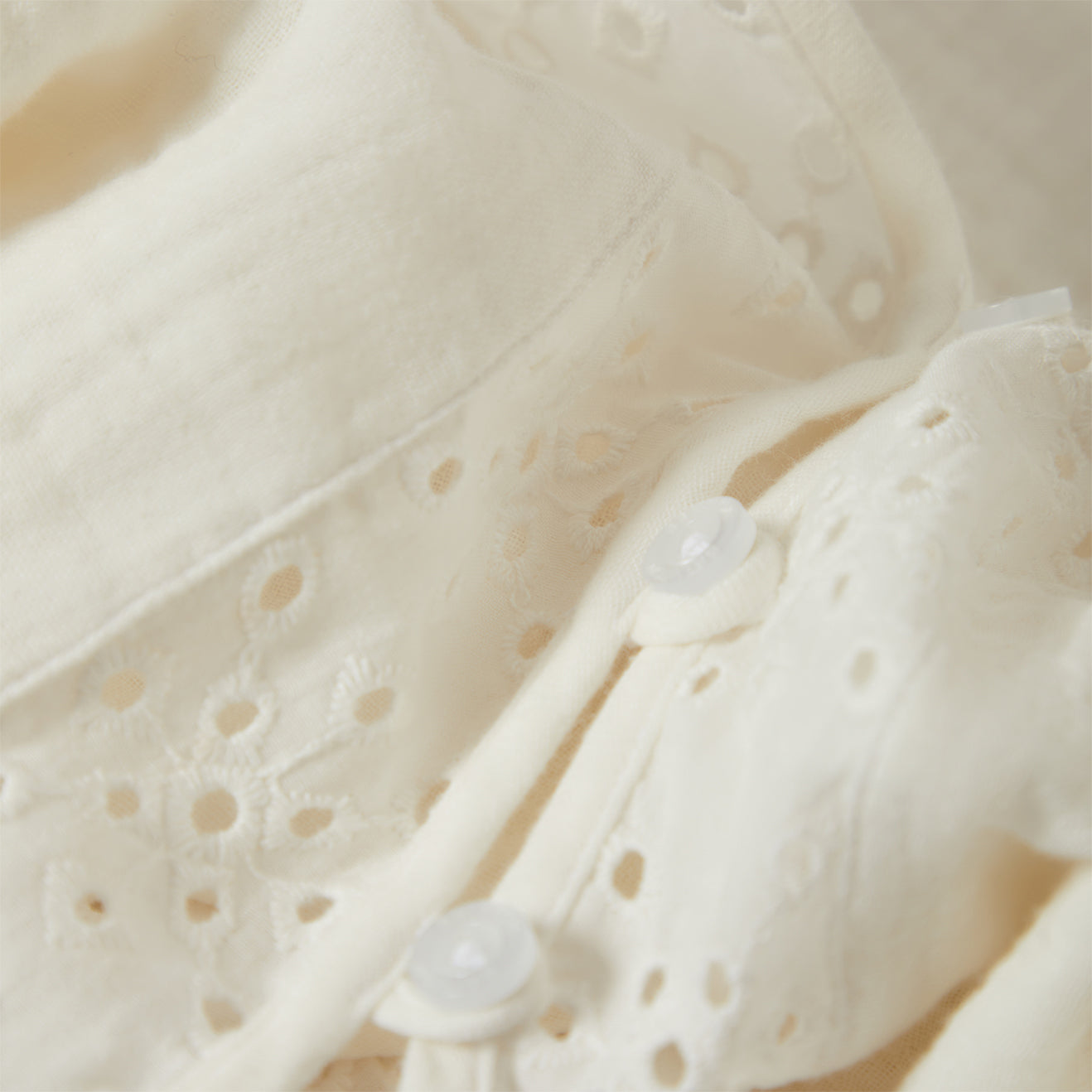 SEASIDE EYELET TOP - OFF WHITE EYELET