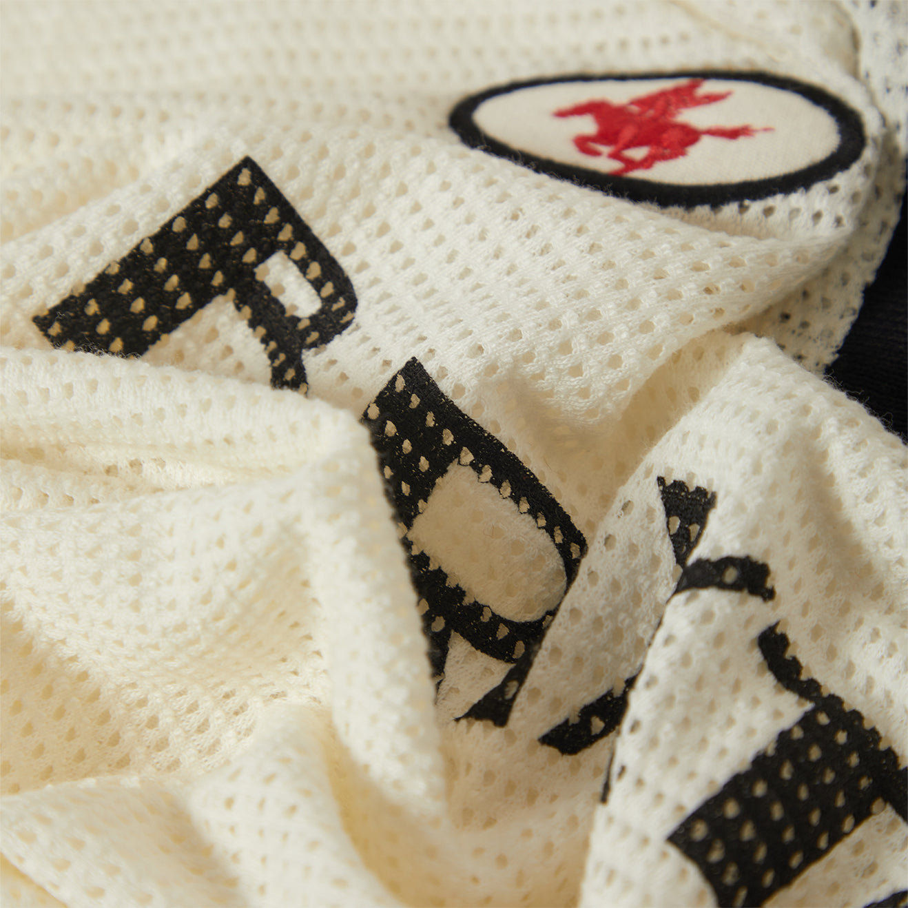 VARSITY TEE - OFF WHITE/BLACK