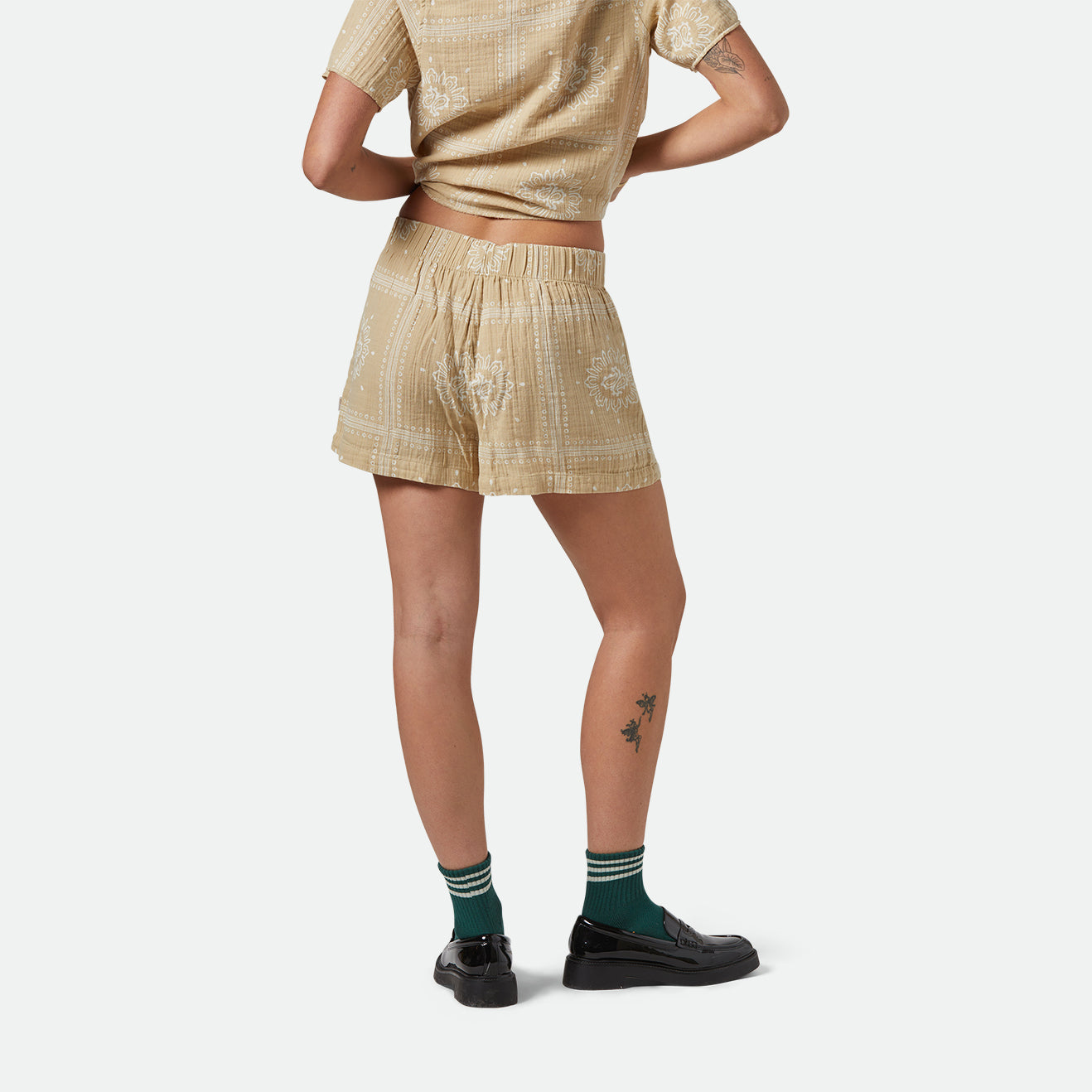 WANDERING SHORT-PALE KHAKI BANDANA