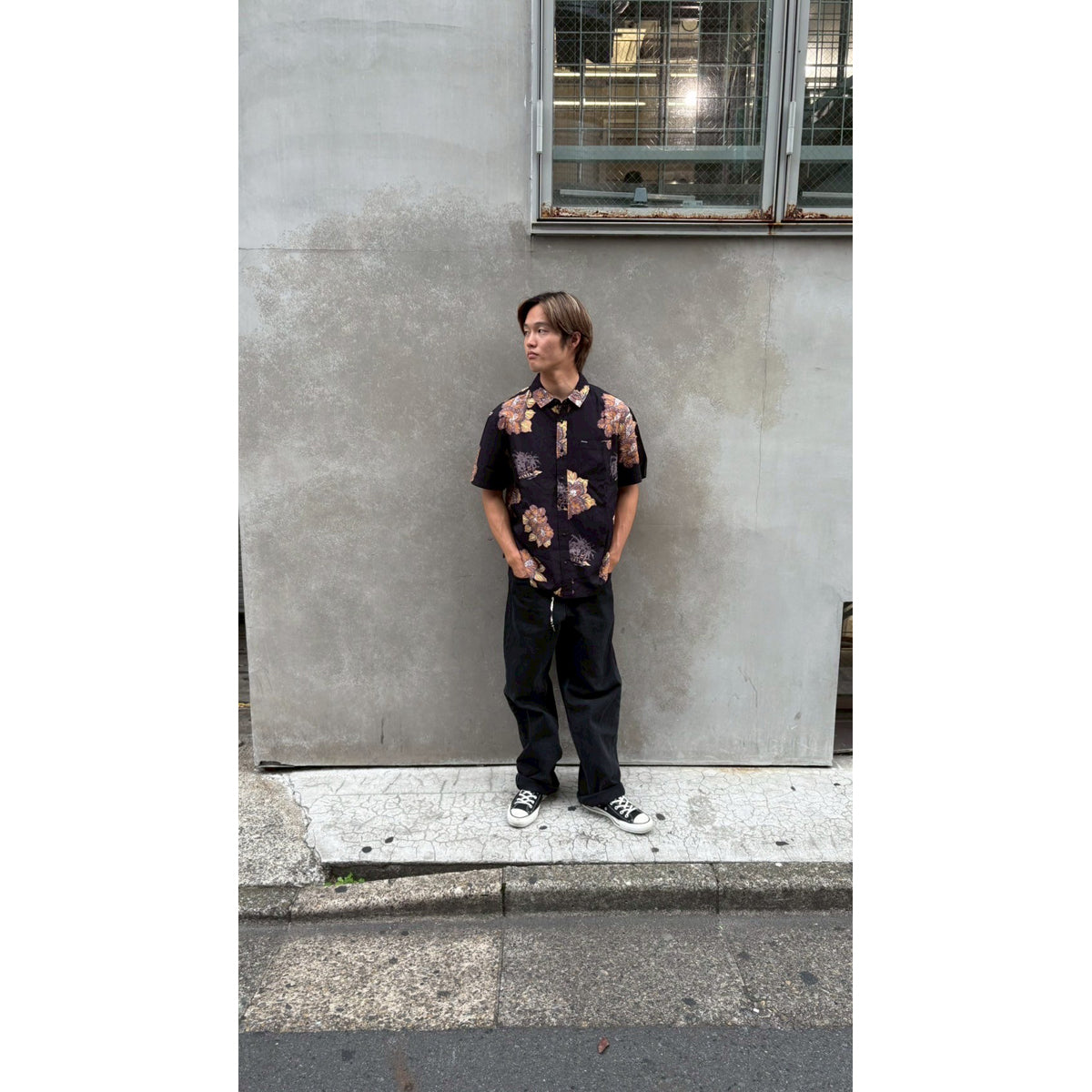 CRU PRINT S/S WVN-WASHED BLACK/CHARCOAL FLORAL