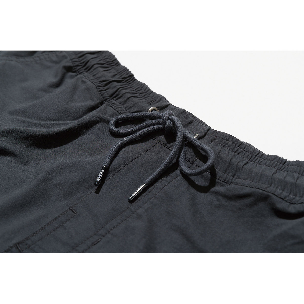 B-SHIELD TRUNK - BLACK