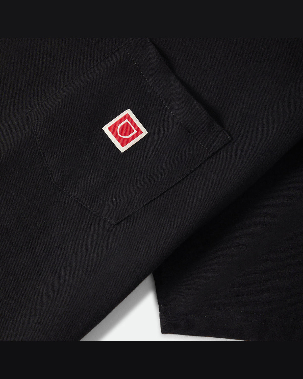 BETA SHEILD S/S PCKT TEE - BLACK