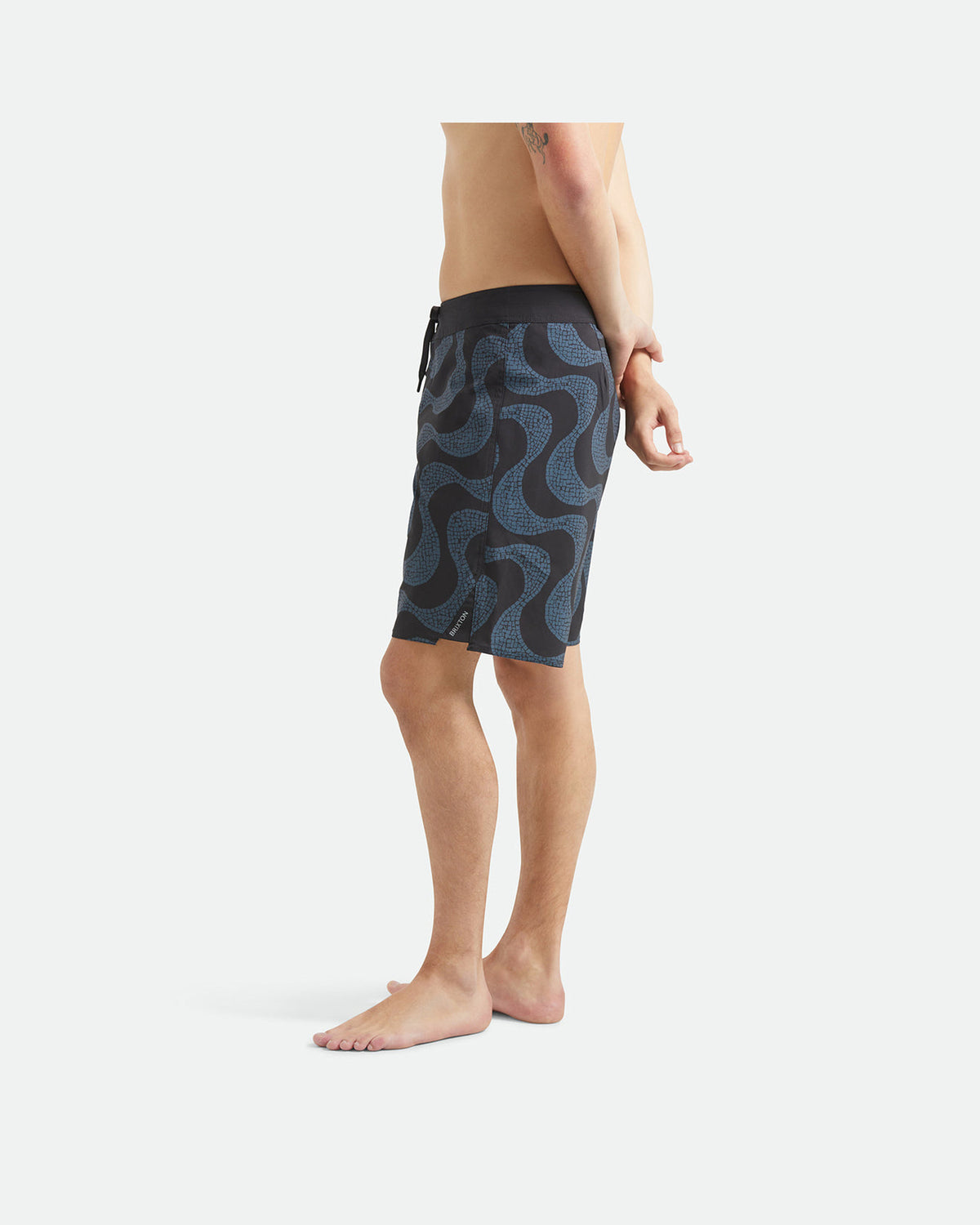 BLITZ BOARDSHORT 19" - BLACK/FUTURE GREY WARPED TILE