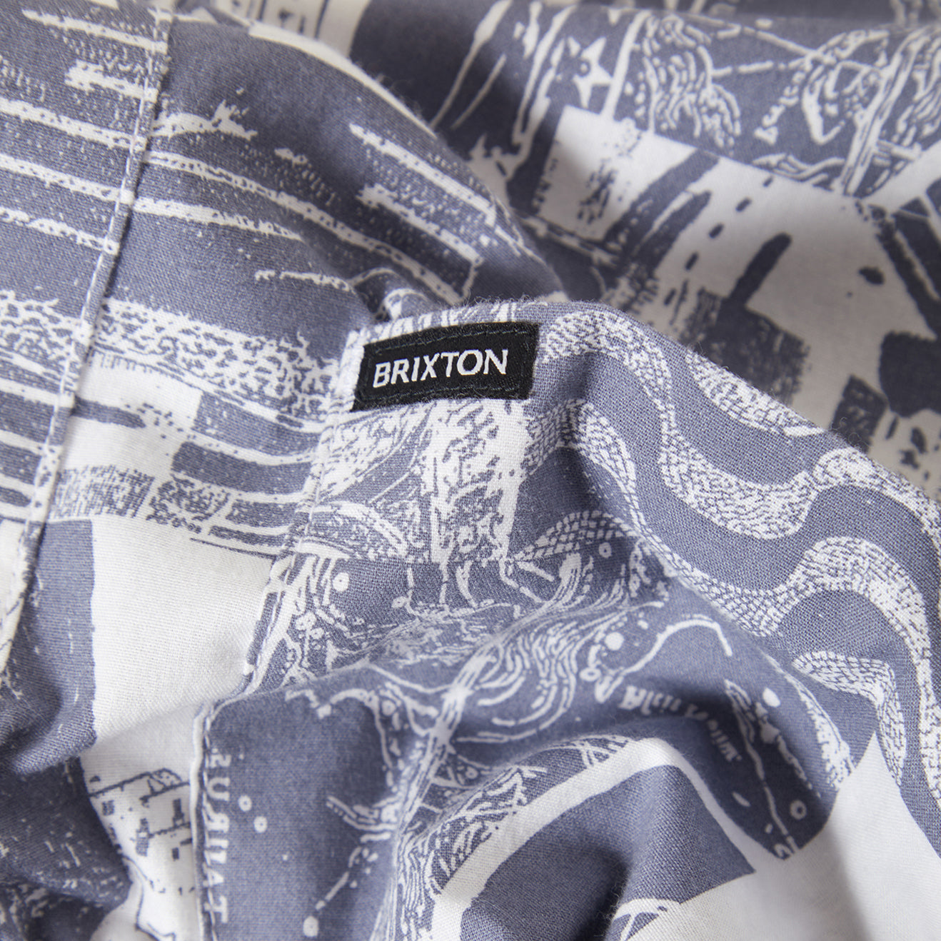 CHARTER PRINT S/S WVN - NAVY/WHITE COLLAGE