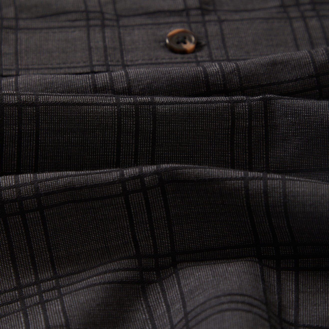 CRU OXFORD PLAID S/S WVN-CHARCOAL/BLACK PLAID