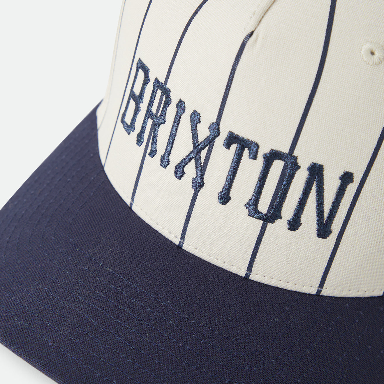 HOMERUN SNAPBACK - OFF WHITE/WASHED NAVY