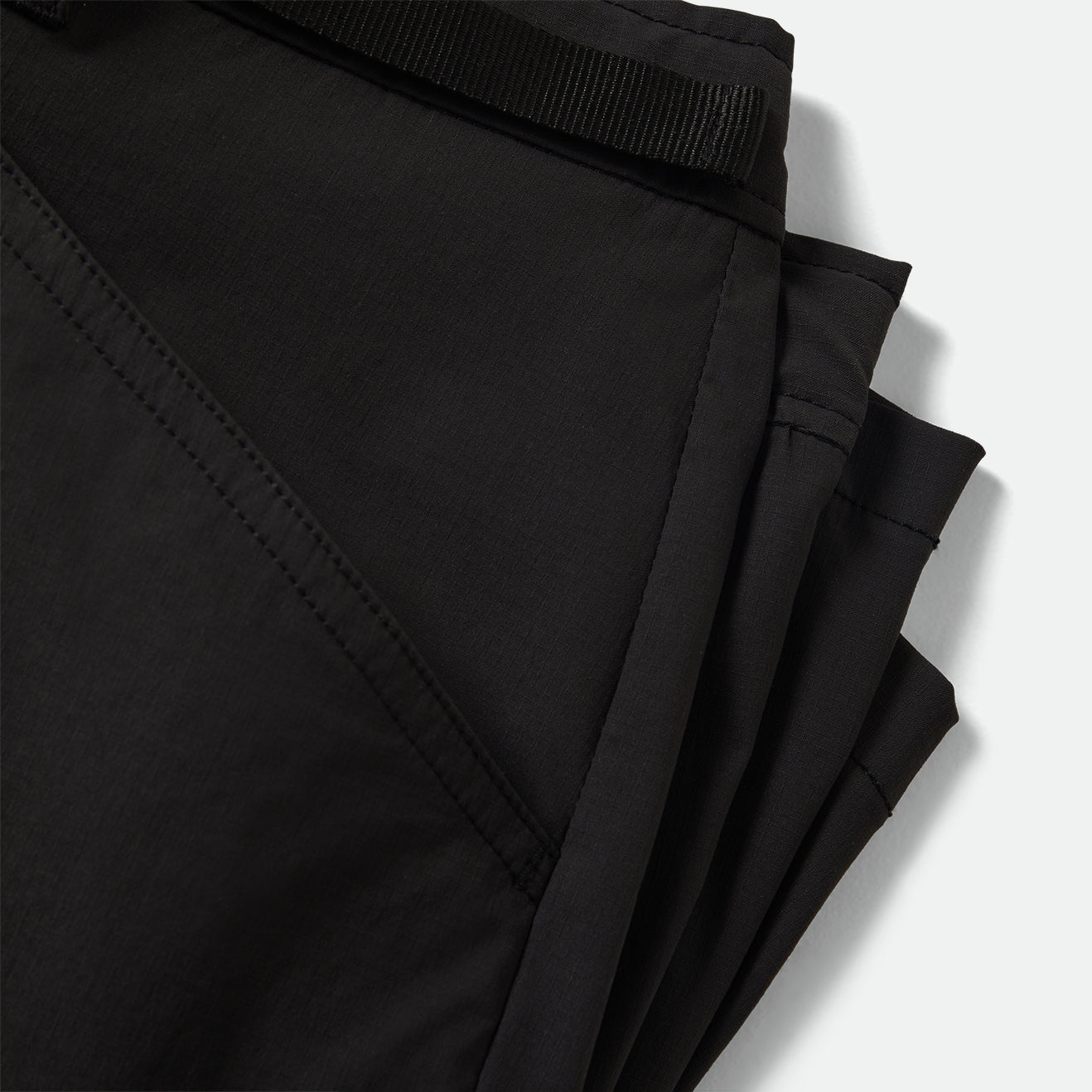 JOURNEY UTILITY SHORT - BLACK
