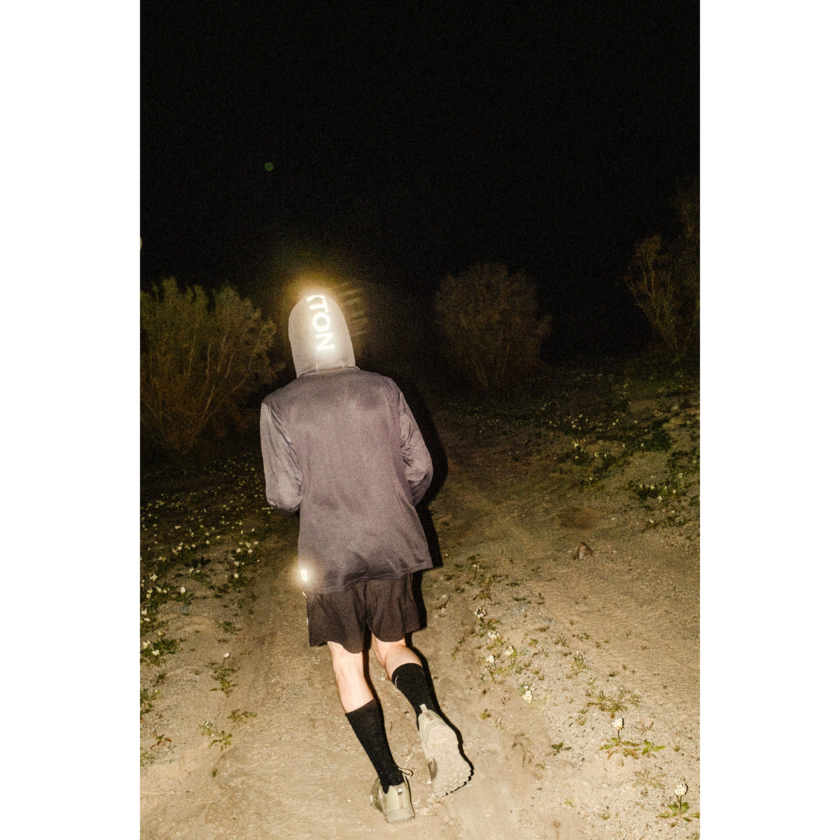 JOURNEY L/S SUN HOODIE - BLACK