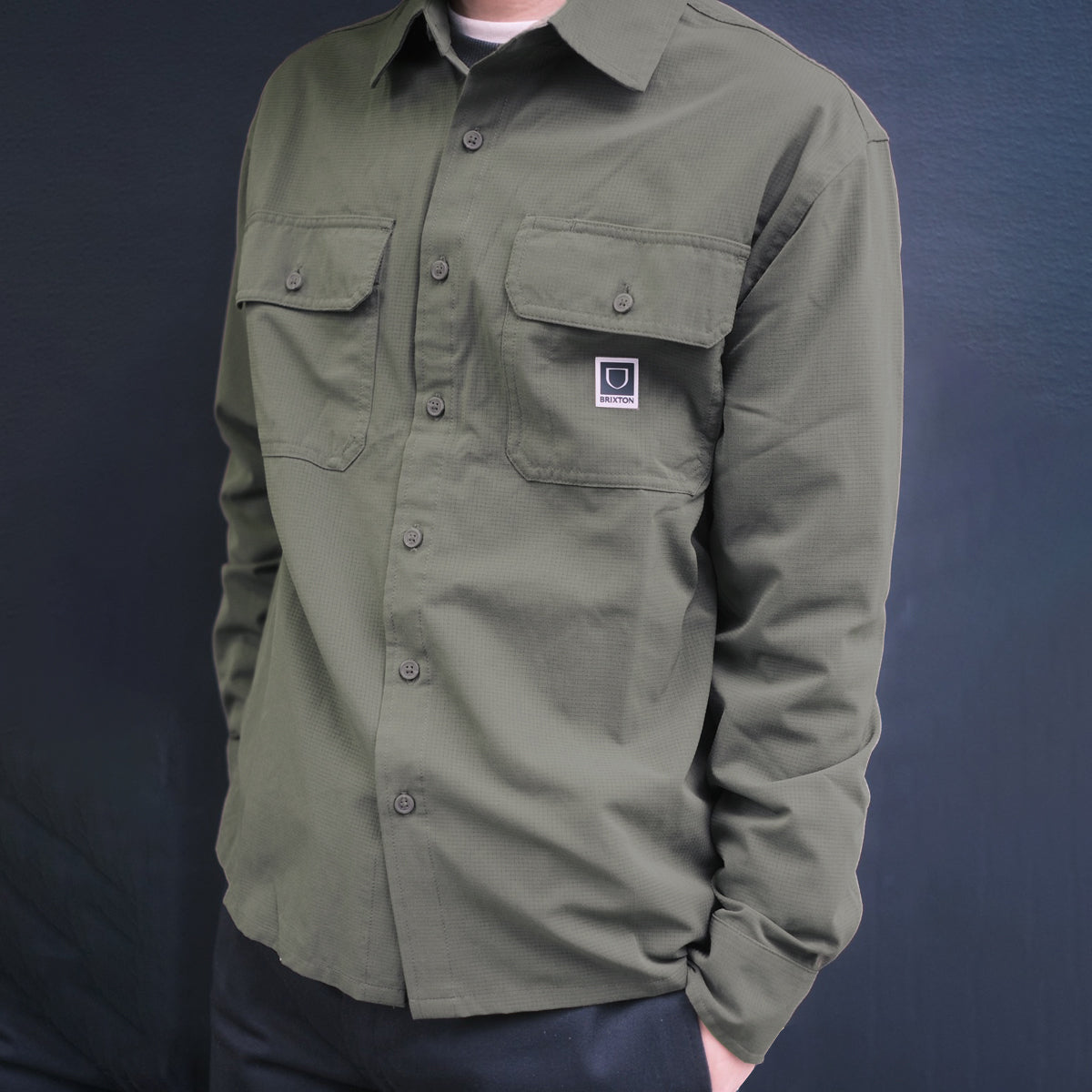 JOURNEY LW L/S WVN - DARK OLIVE