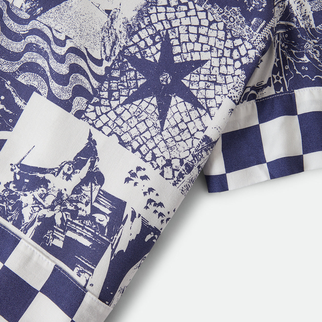 THE OMAR BUTTON DOWN S/S WOVEN - NAVY/WHITE COLLAGE