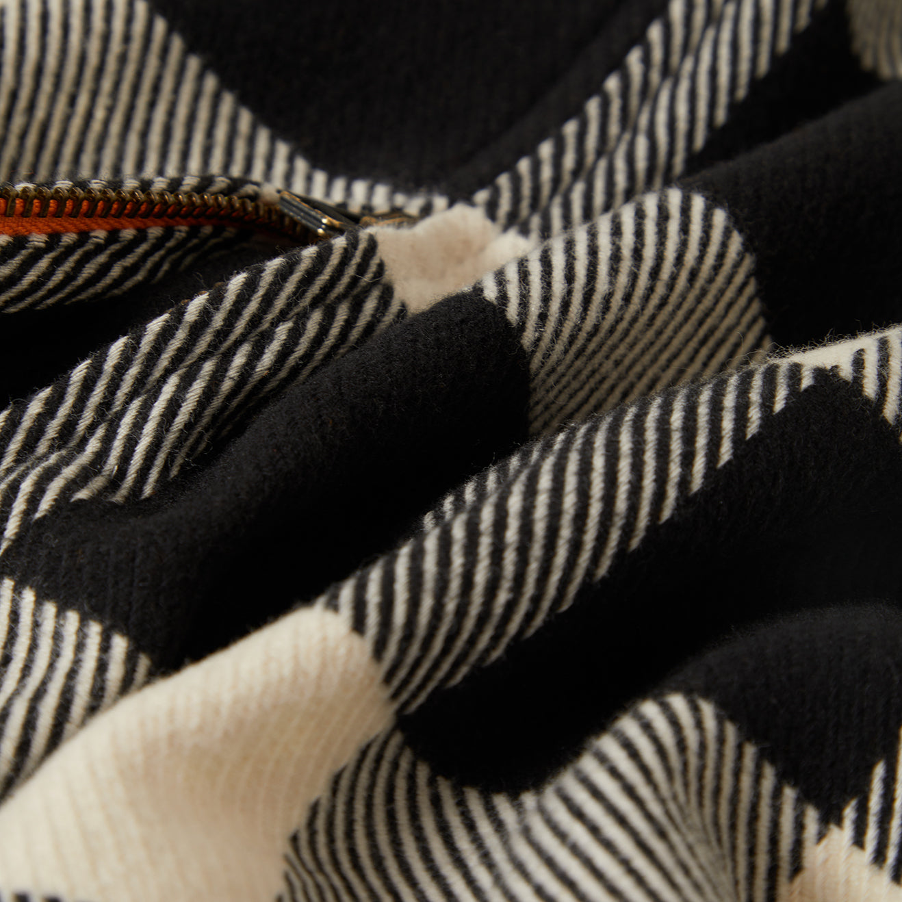 UNION ZIP FLANNEL - OFF WHITE/BLACK