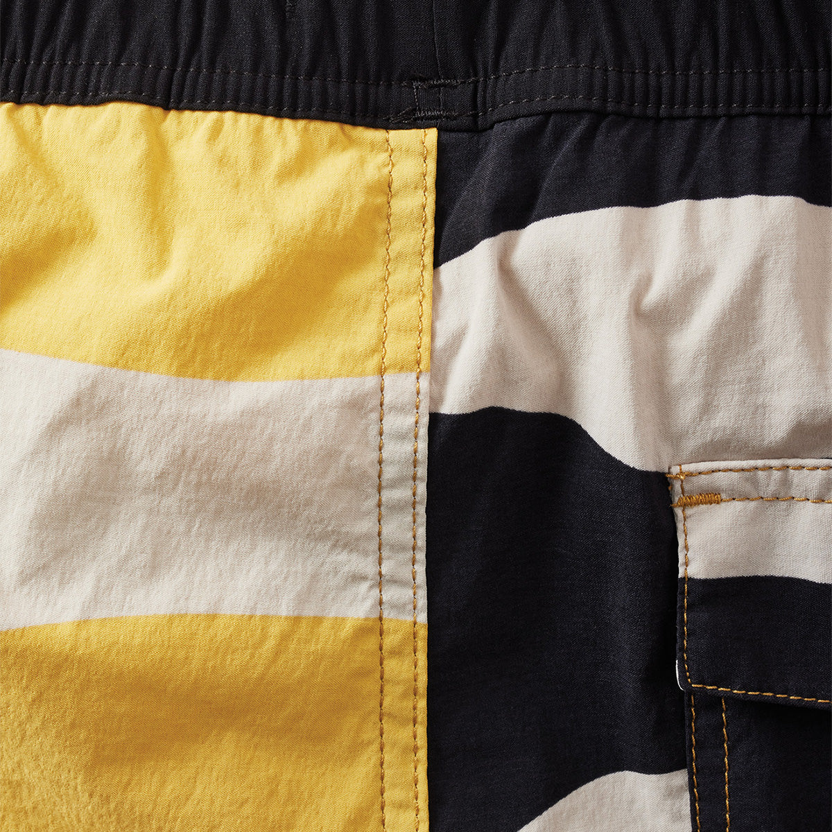 VOYAGE SHORT 18" - BLACK/BLONDE