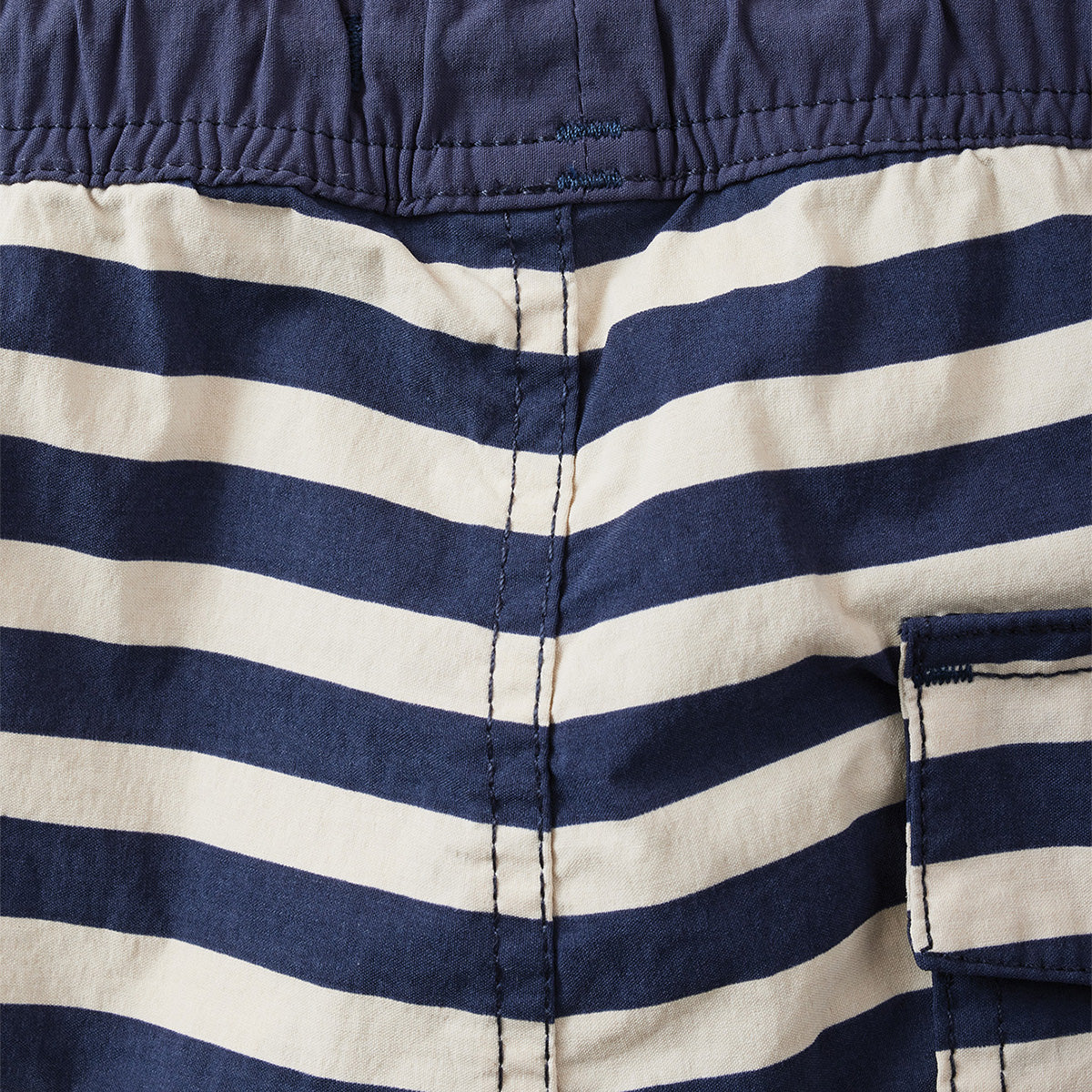 VOYAGE SHORT 18" - OFF WHITE/WASHED NAVY